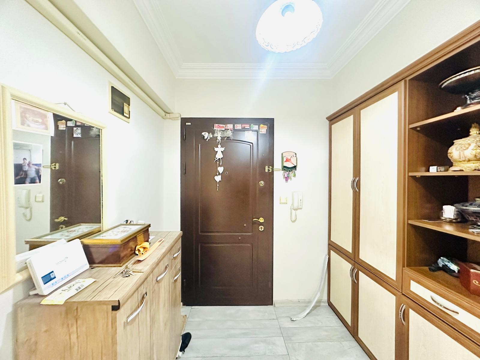 In the Heart of Kuşadası! Air-Conditioned, Natural Gas 3+1 Apartment in Türkmen Neighborhood
