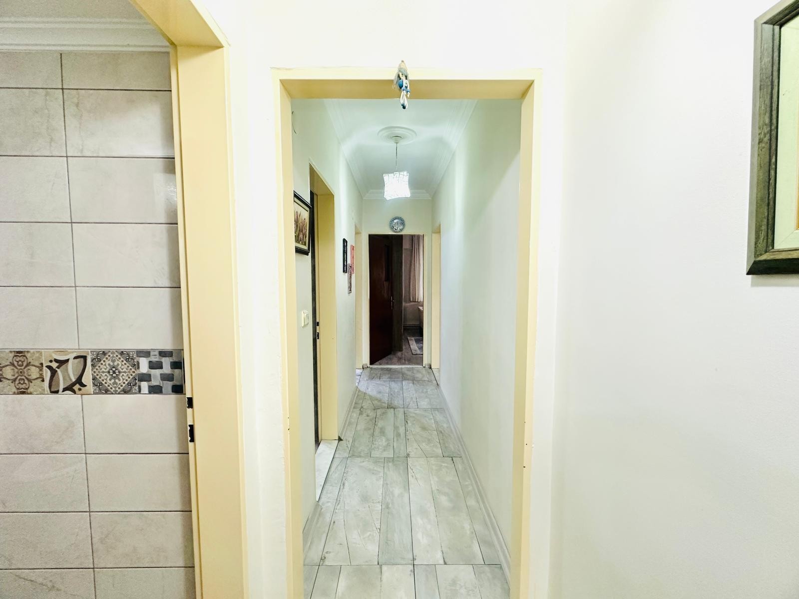 In the Heart of Kuşadası! Air-Conditioned, Natural Gas 3+1 Apartment in Türkmen Neighborhood