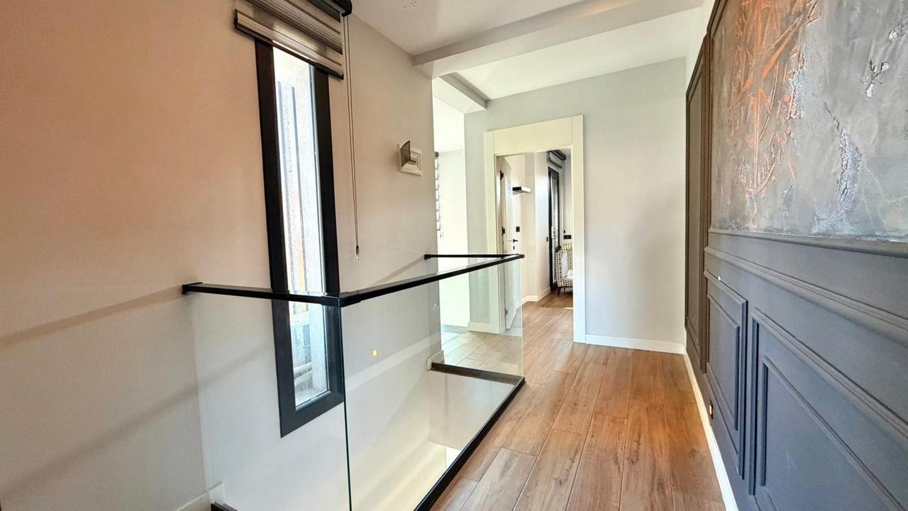 Modern Villa with Private Pool for Sale in Kuşadası Long Beach