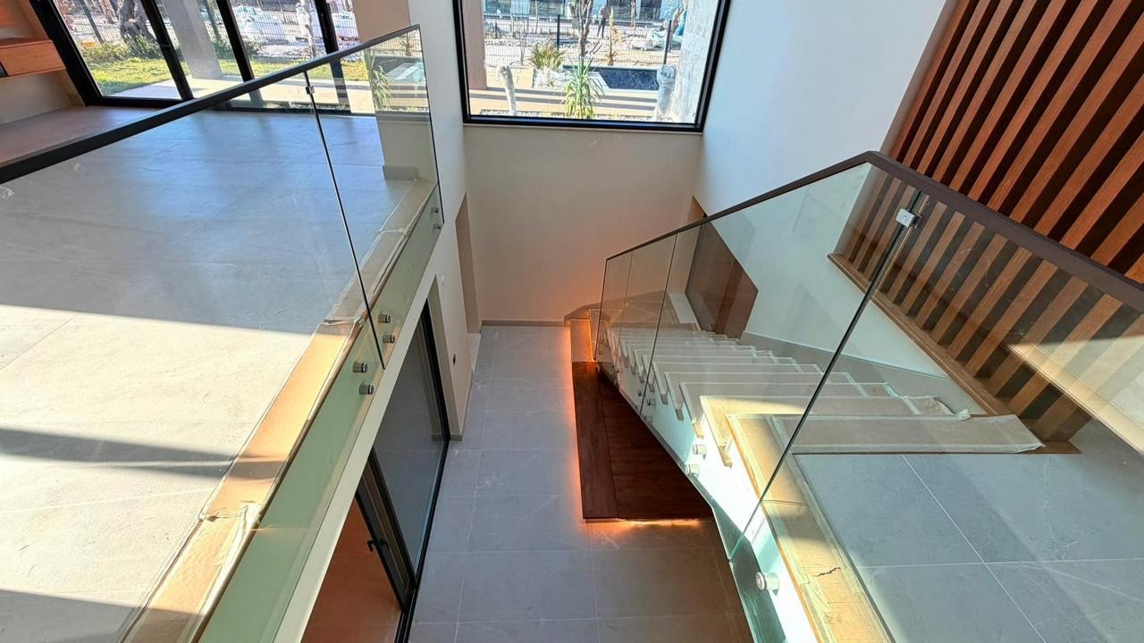 UNIQUE LUXURY VILLA WITH PRIVATE POOL & MODERN MEDITERRANEAN ARCHITECTURE IN KUŞADASI