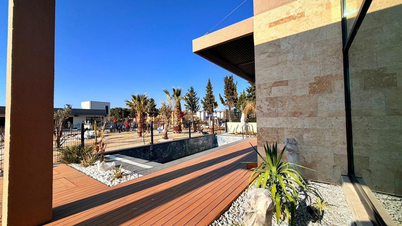 UNIQUE LUXURY VILLA WITH PRIVATE POOL & MODERN MEDITERRANEAN ARCHITECTURE IN KUŞADASI