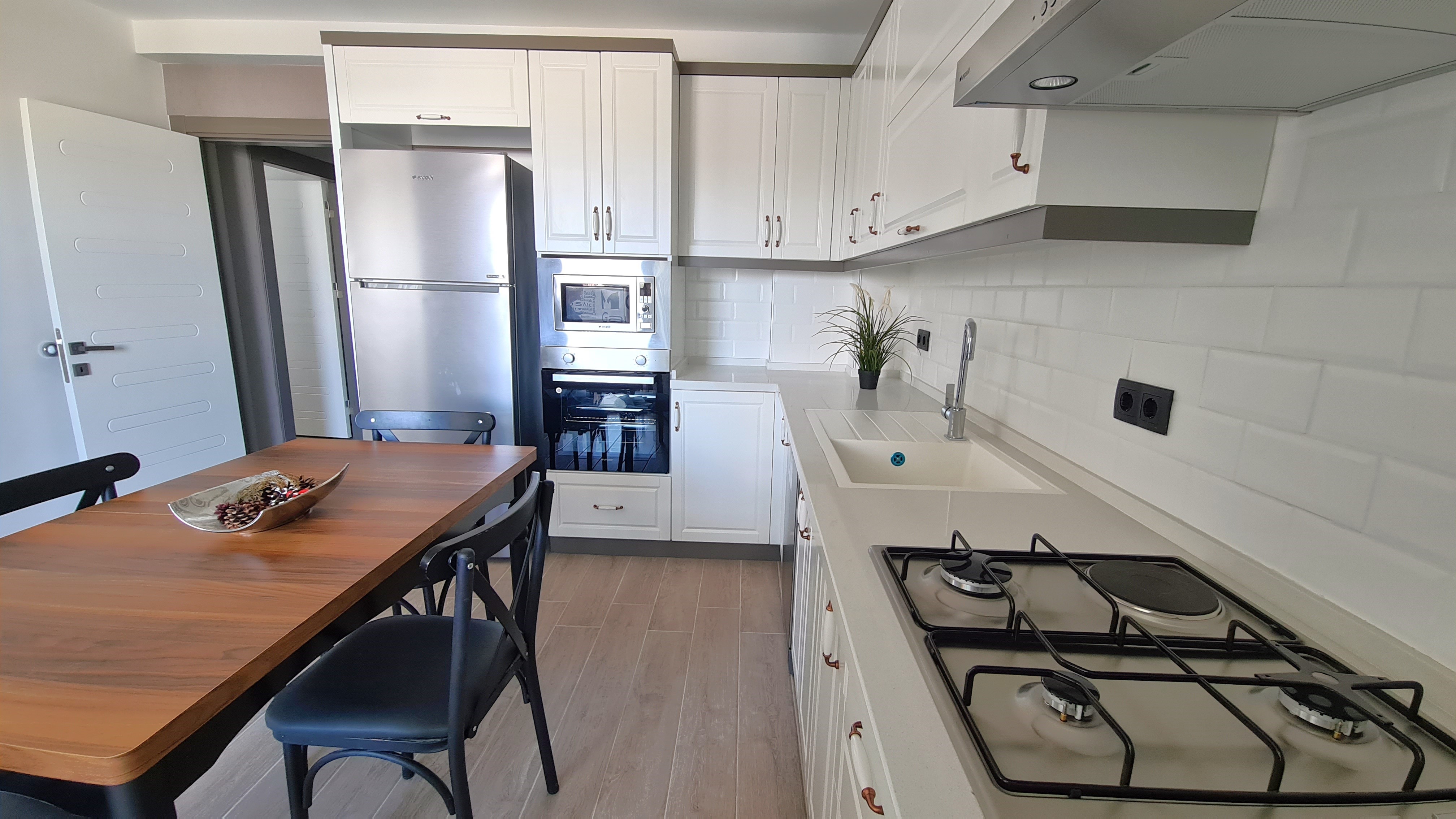 Fully furnished modern apartment for sale in Değirmendere Neighborhood, Kuşadası