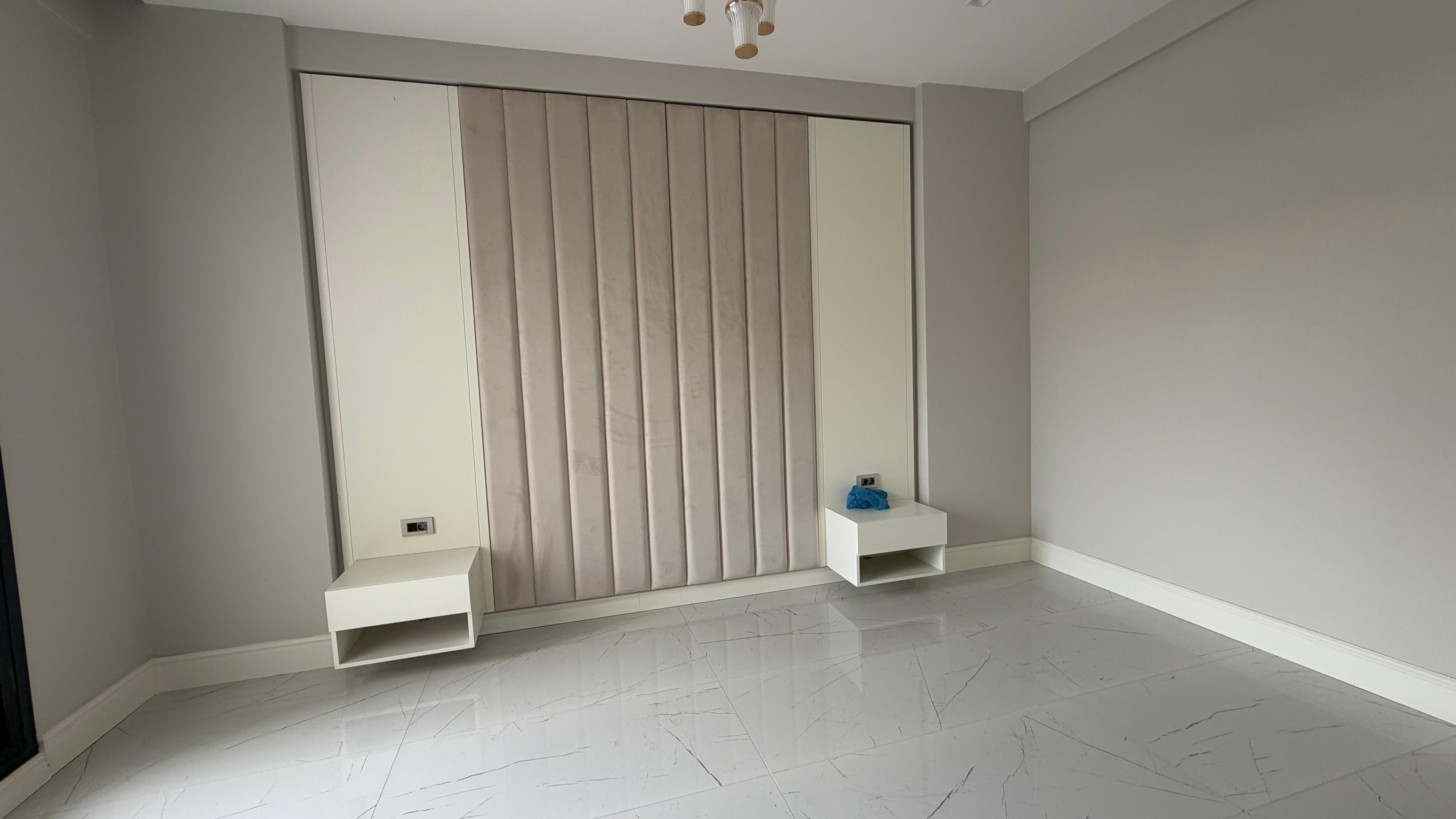 VILLA MODERNA DE LUJO EN VENTA A POCA DISTANCIA A PIE DEL MAR EN EL BARRIO DE EGE, KUŞADASI