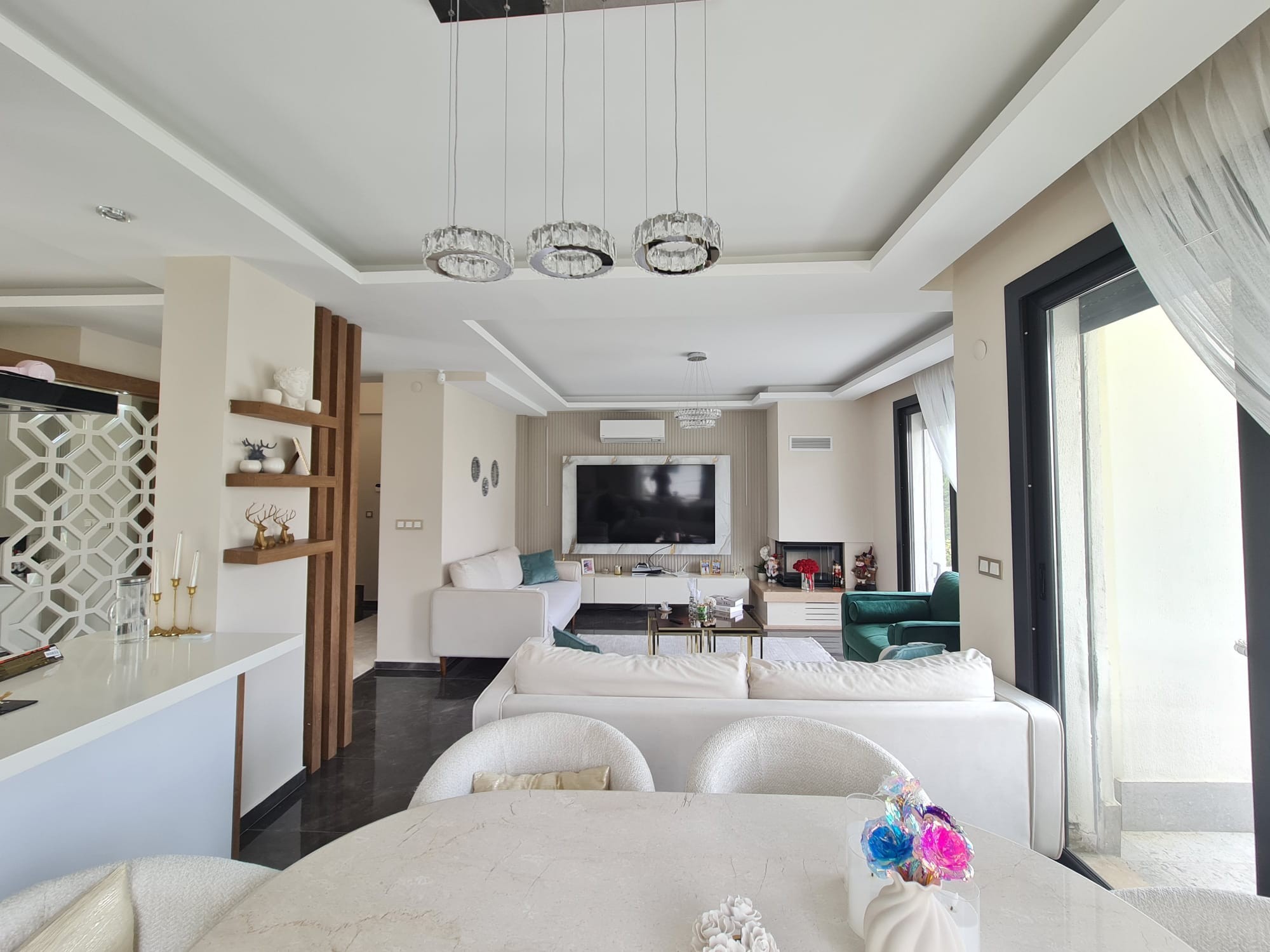LUXURY 3+1 VILLA WITH SEA VIEWS, DETACHED, AND PRIVATE POOL