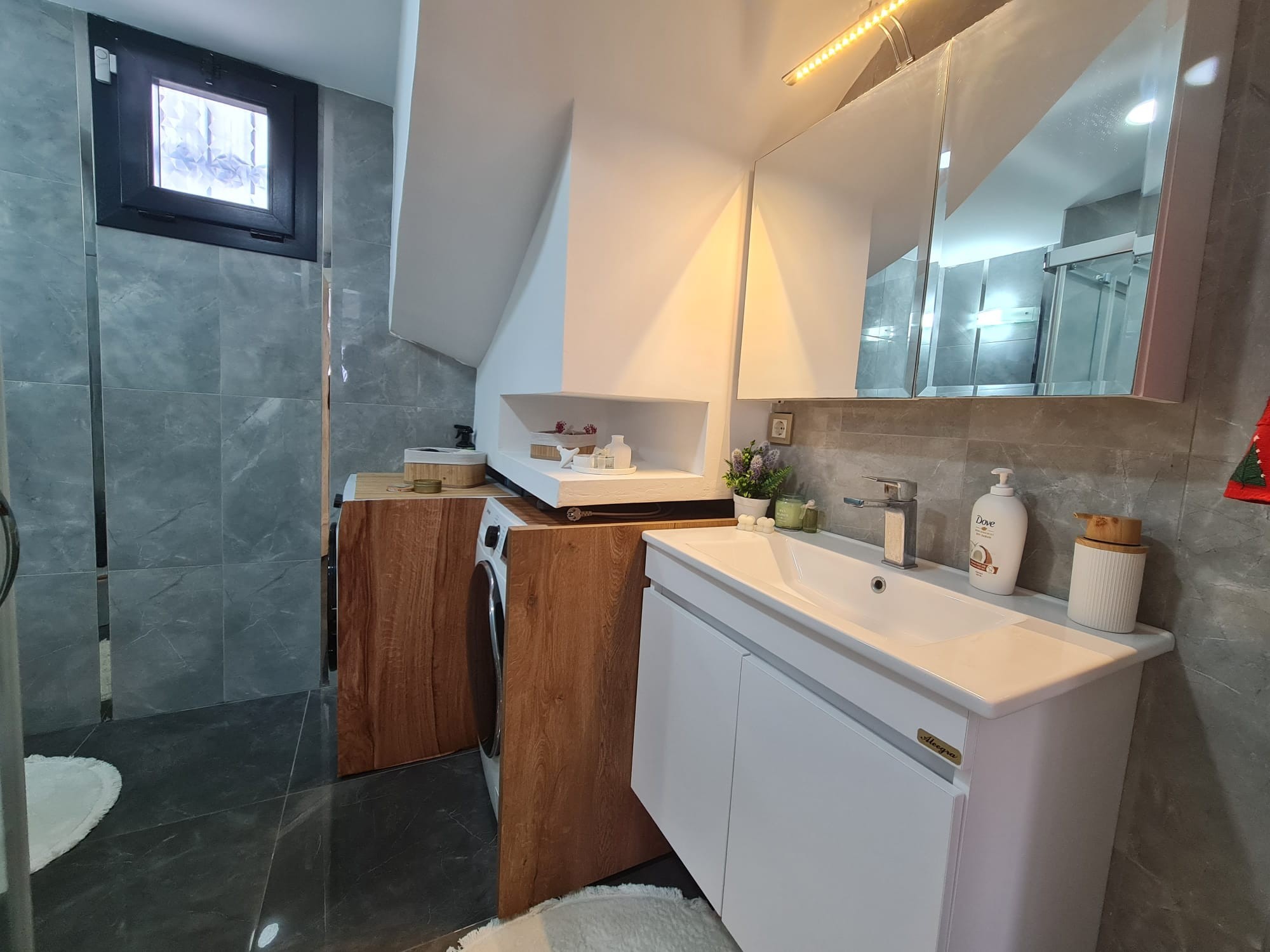LUXURY 3+1 VILLA WITH SEA VIEWS, DETACHED, AND PRIVATE POOL