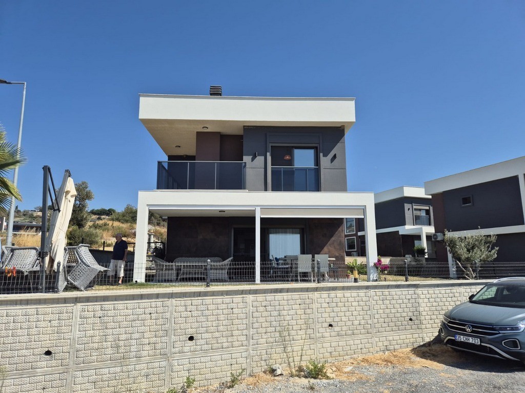 🏡 Sea-View Villa for Sale in Kuşadası Soğucak! 🌊