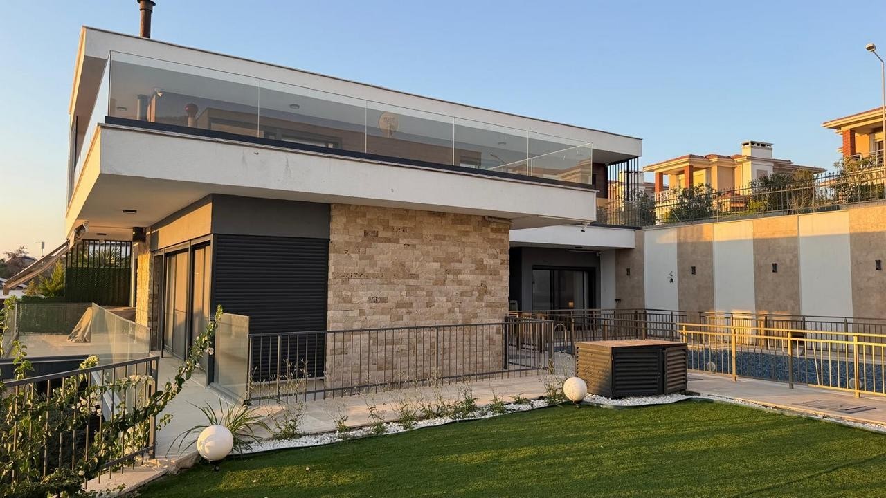 Exclusive Contemporary Villa with Panoramic Sea Views in Soğucak, Kuşadası