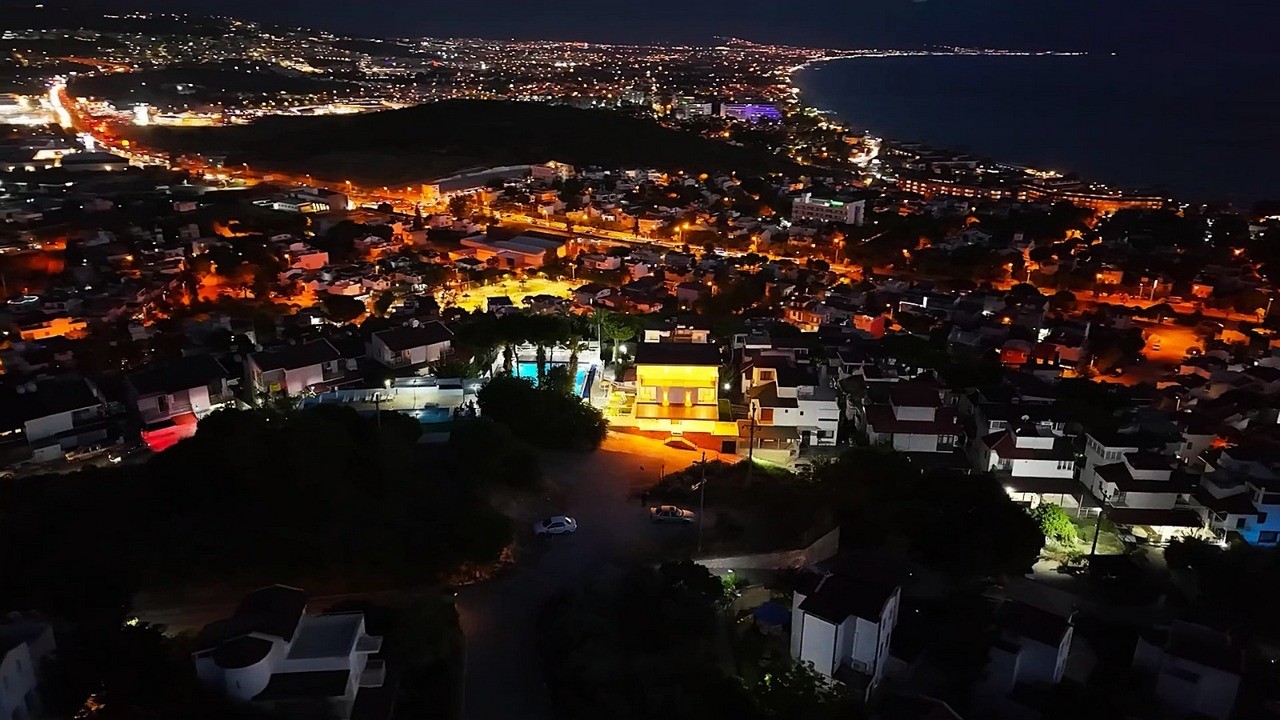PRESTIGIOUS 6+1 VILLA WITH PANORAMIC SEA VIEWS & DIRECT POOL ACCESS | YAVANSU, KUŞADASI