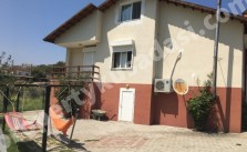 ДОМ С ЧАСТНЫМ САДОВЫМ УЧАСТКОМ ПЛОЩАДЬЮ 2340 М2 В КУШАДАСЫ.}