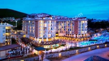 Роскошная полностью меблированная квартира с 1 спальней в Ramada Resort Kusadasi