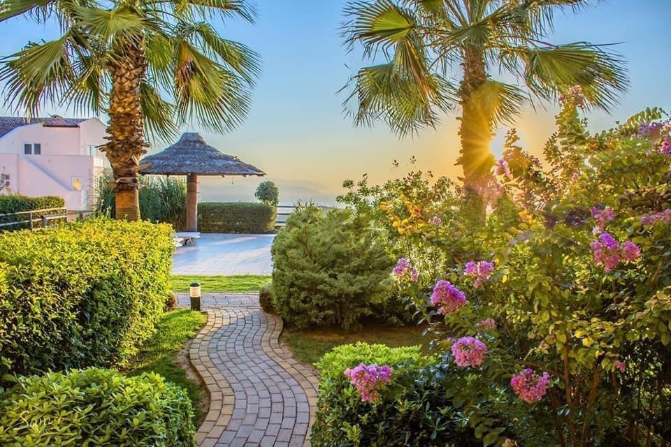 FULLY FURNİSHED 2 BEDROOMED RESIDENCE  GOLF CLUB