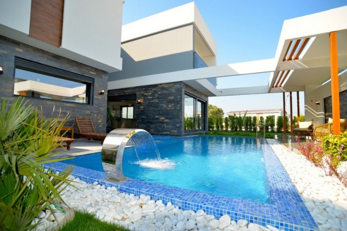Luxury Detached Villas With Private Pool