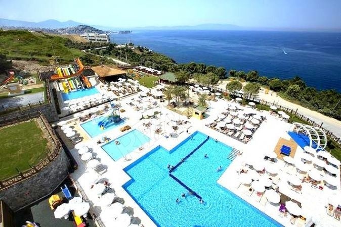 Luxury Fully Furnished 1 Bedroomed Apartment in Ramada Resort Kusadasi