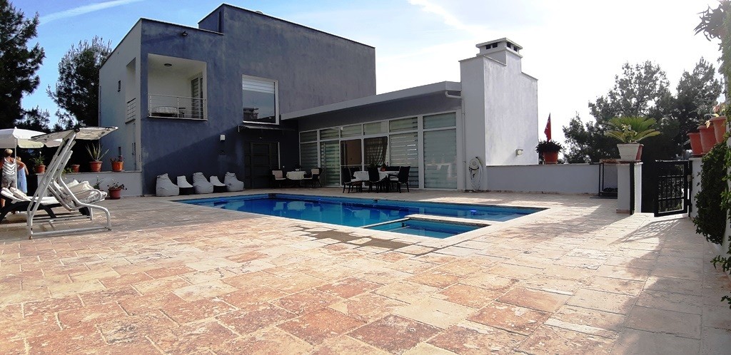 ЭЛИТНАЯ ВИЛЛА С ВИДОМ НА МОРЕ И ЧАСТНЫМ БАССЕЙНОМ В КУШАДАСЫ.