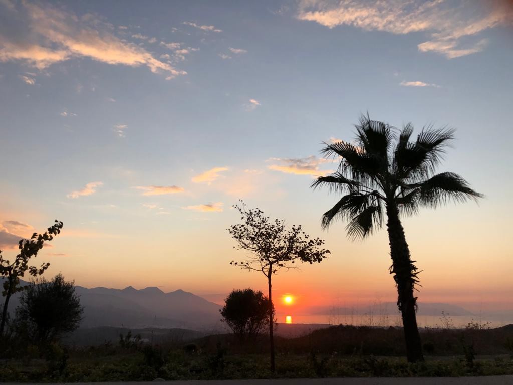 BRAND NEW UNFURNISHED 2 BED RESIDENCE GOLF CLUB