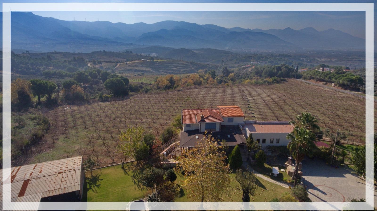LUXURY FARM HOUSE ON PRIVATE LAND
