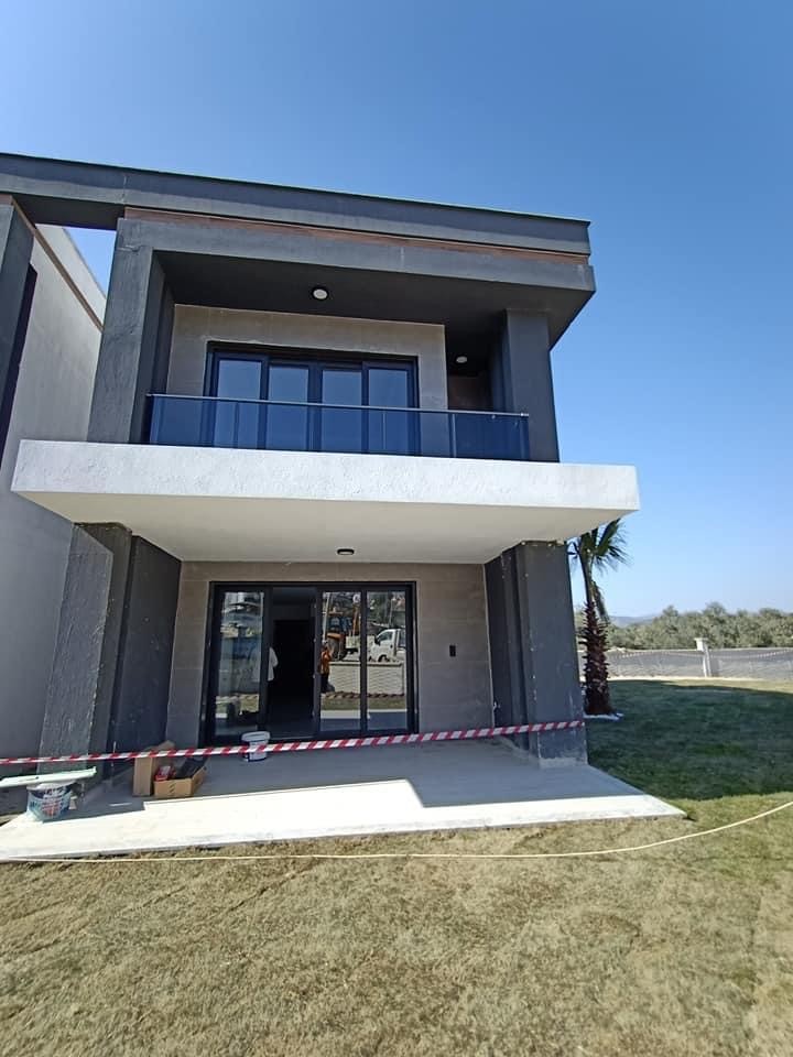 LONG  BEACH BRAND NEW  DETACHED VILLA WITH PRIVATE JACUZZI IN KUSADASI