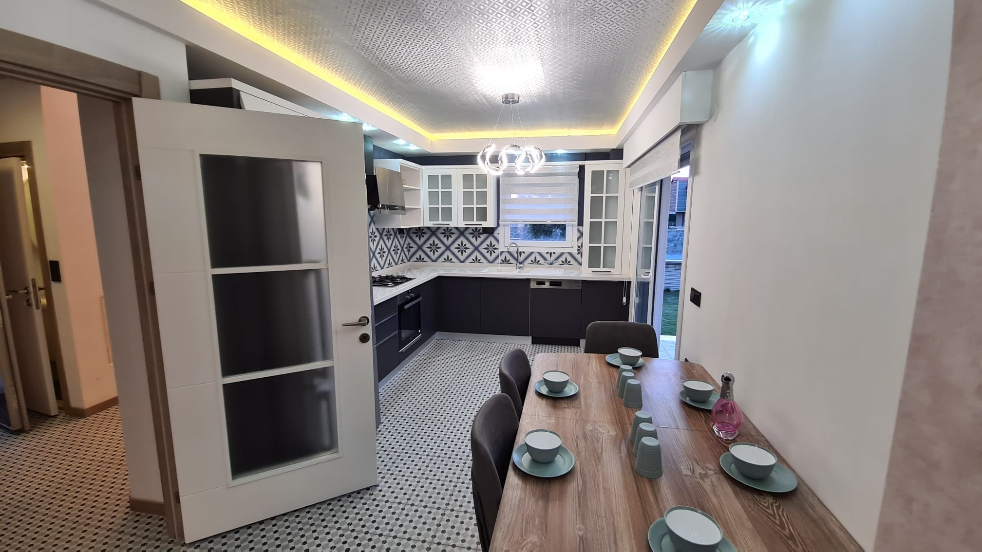 ОТДЕЛЬНАЯ ВИЛЛА В ОКРУЖЕНИИ ПРИРОДЫ В КУШАДАСЫ.