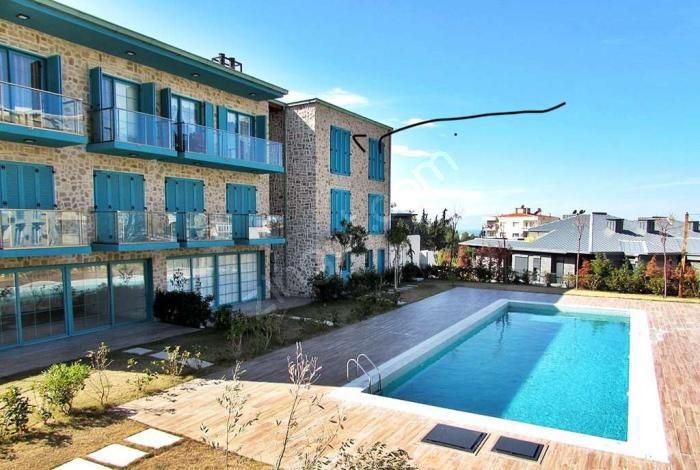 NATURAL STONE ARCHITECTURE 1 BEDROOM RESIDENCE WITH NICE SEAVIEW AT MARINA LOCATION