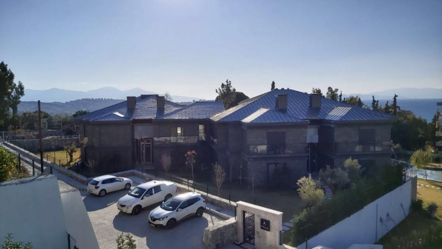 NATURAL STONE ARCHITECTURE 1 BEDROOM RESIDENCE WITH NICE SEAVIEW AT MARINA LOCATION