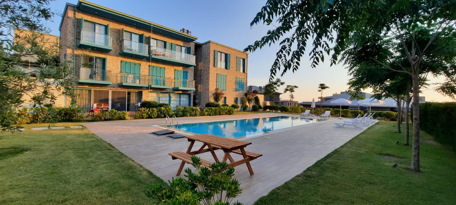 KUSADASI MARINA GARDEN FLOOR LUX FULLY FURNISHED BRAND NEW RESIDENCE