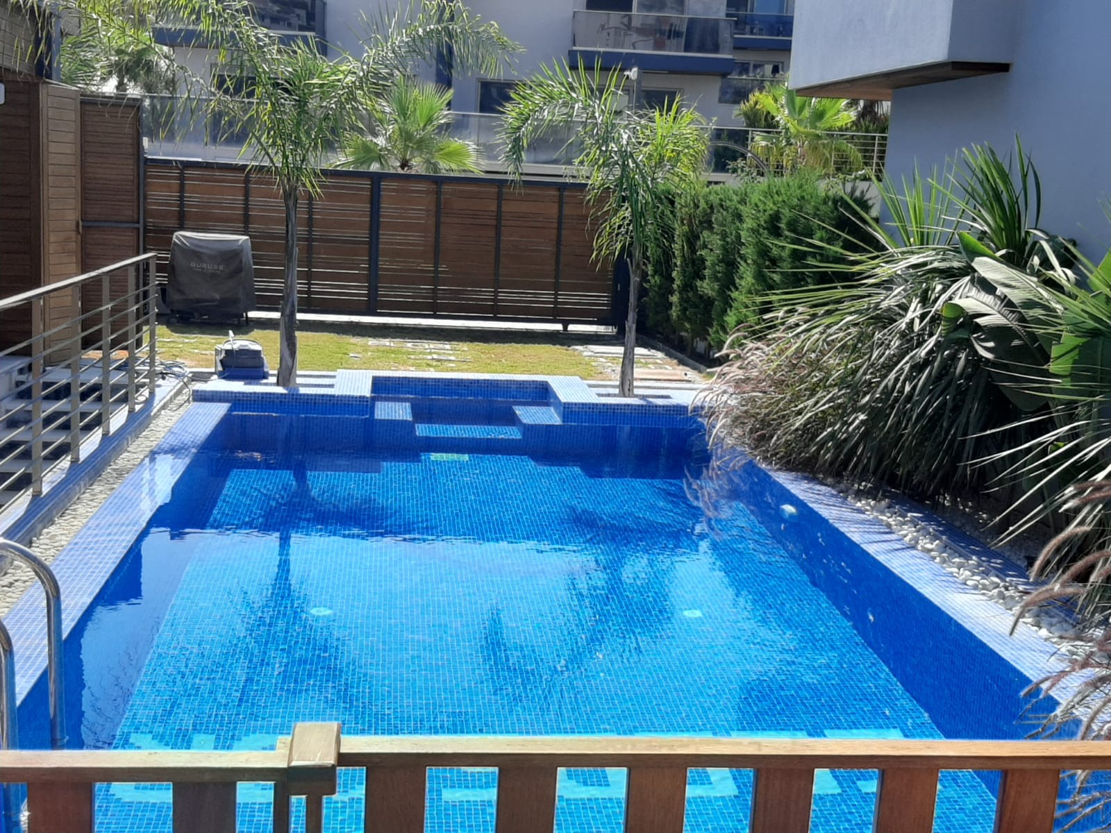 5 Bedrooms Detached Villa with Private Pool in Kusadasi