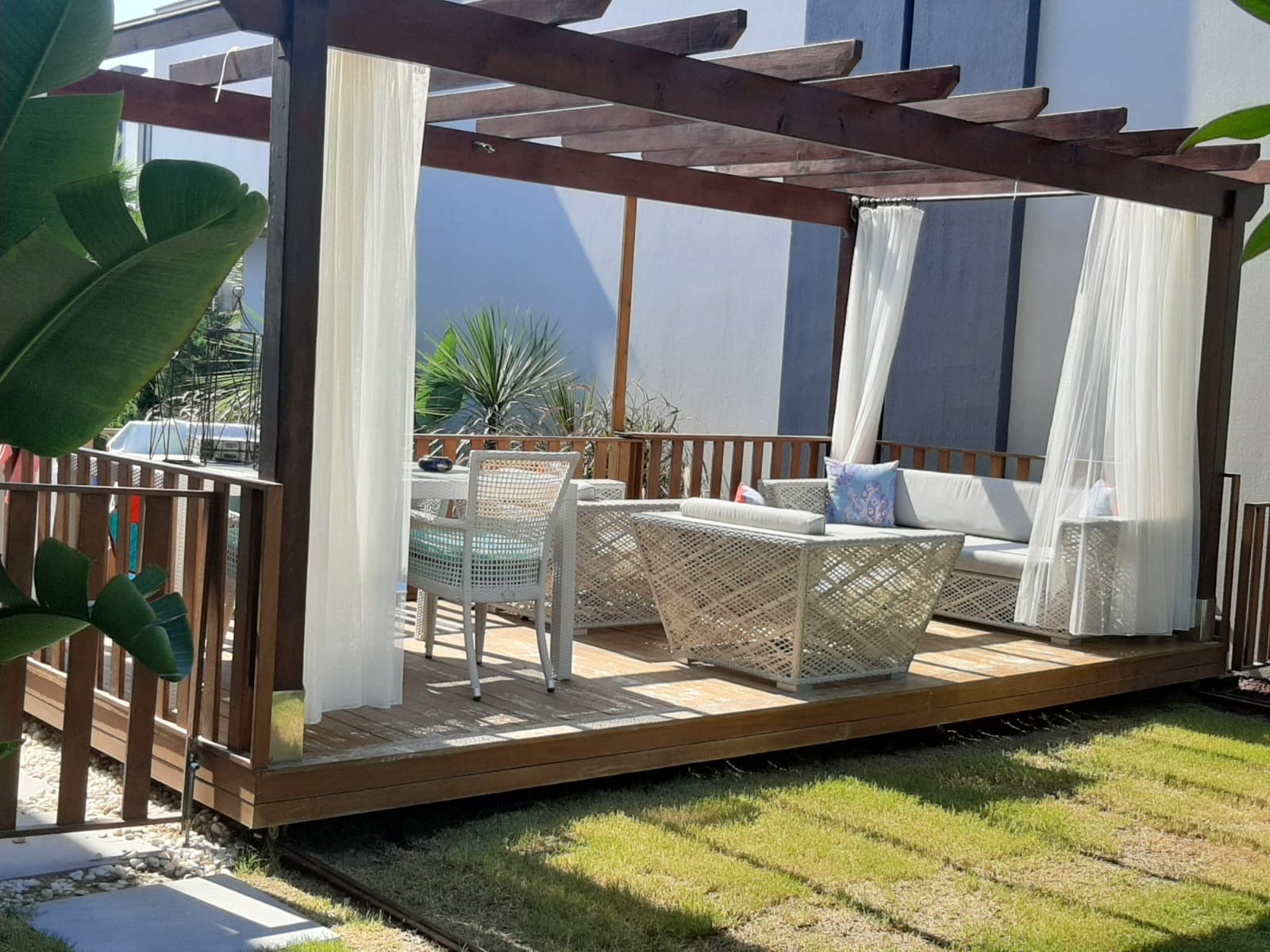 5 Bedrooms Detached Villa with Private Pool in Kusadasi