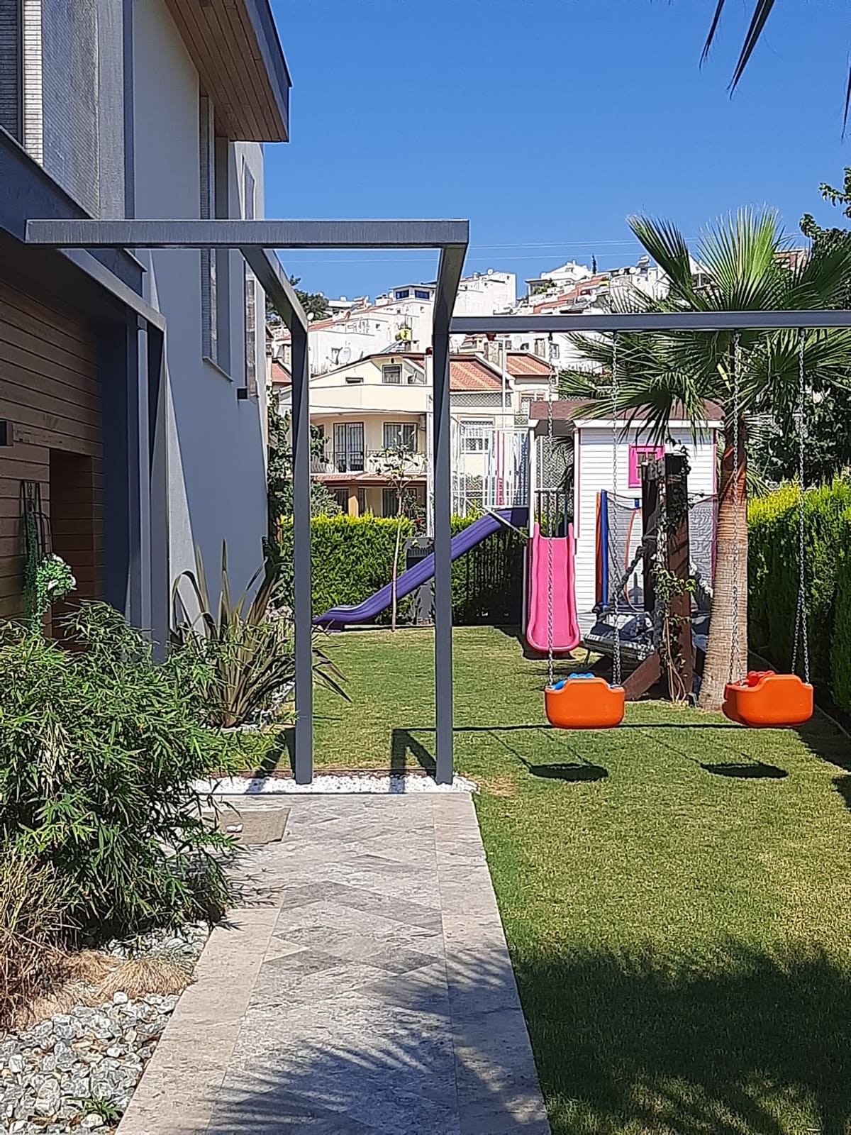 5 Bedrooms Detached Villa with Private Pool in Kusadasi