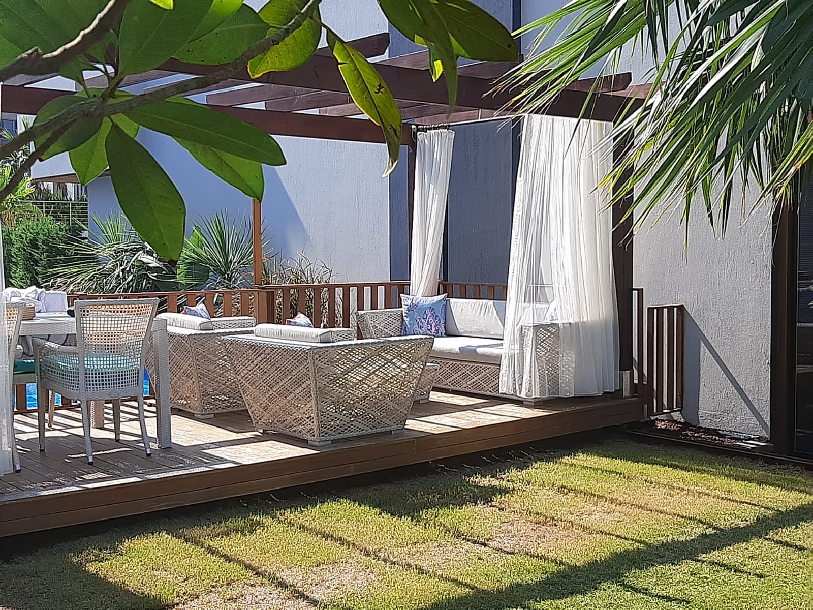 5 Bedrooms Detached Villa with Private Pool in Kusadasi