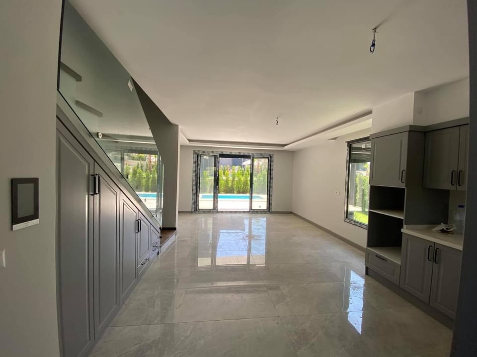 LONG  BEACH BRAND NEW  DETACHED VILLA WITH PRIVATE JACUZZI IN KUSADASI