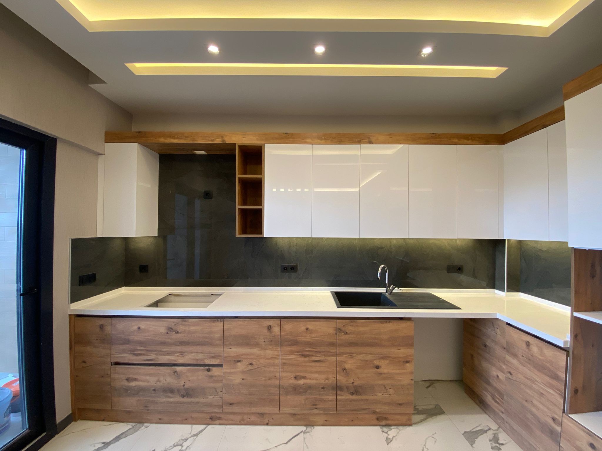 AFFORDABLE PRICE CITY CENTER BRAND NEW KEY READY RESIDENCE IN KUSADASI