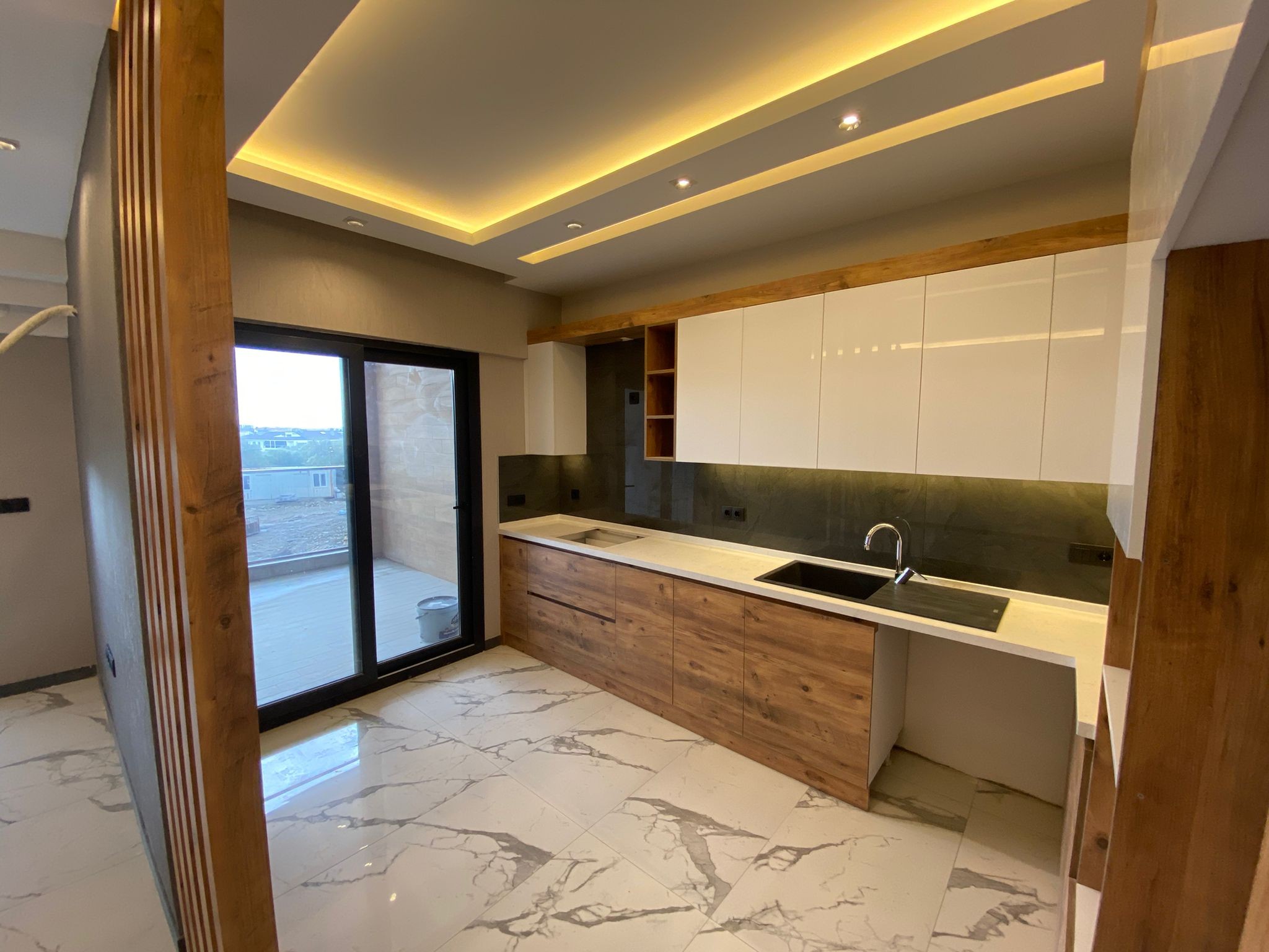 AFFORDABLE PRICE CITY CENTER BRAND NEW KEY READY RESIDENCE IN KUSADASI