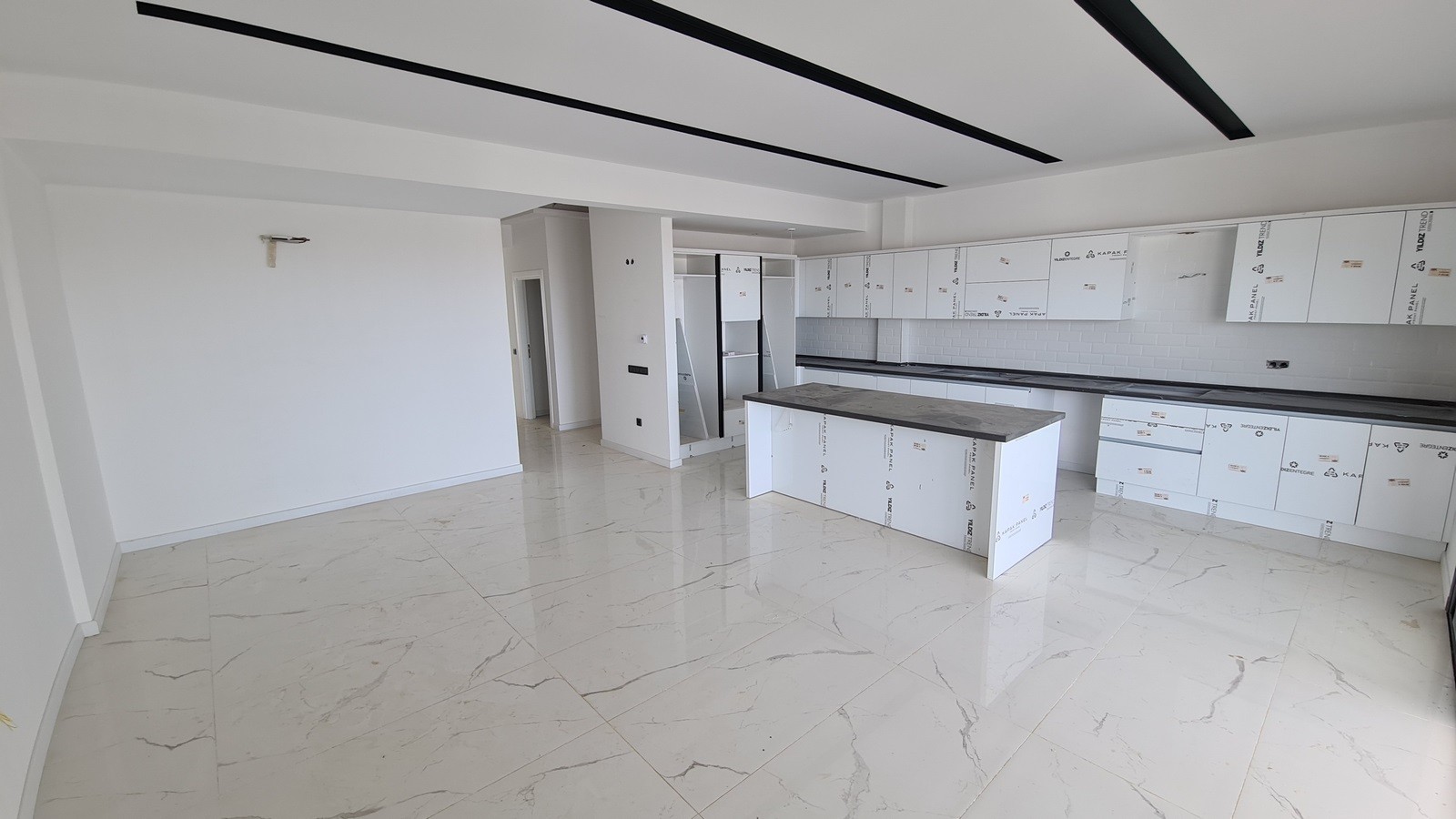 KUSADASI AN EXTRAORDINARY PROJECT 3+1  VERY CENTRAL LOCATION