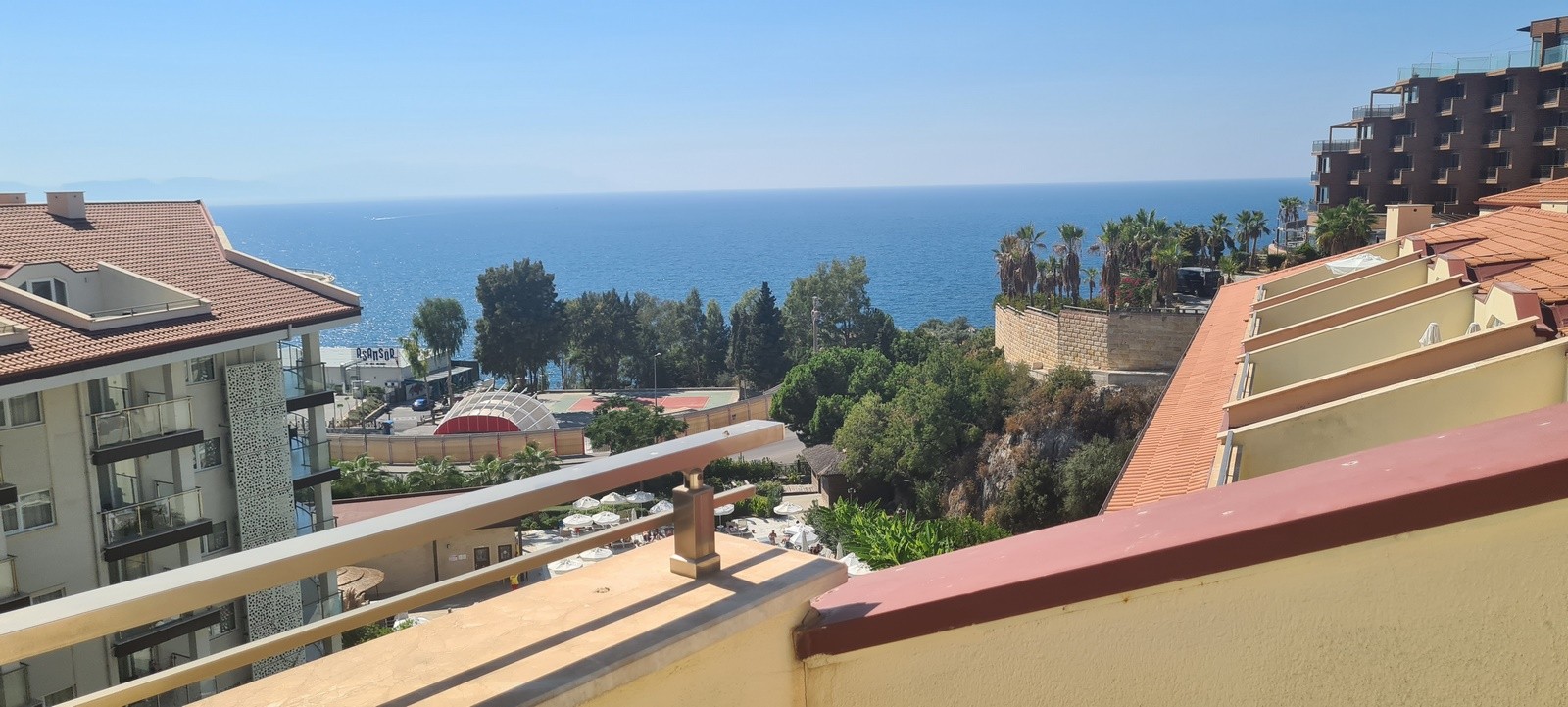 КВАРТИРА 1+1 В RAMADA RESORT В КУШАДАСЫ.