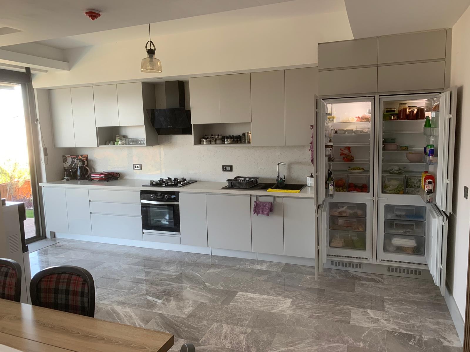 РОСКОШНАЯ ОТДЕЛЬНАЯ ВИЛЛА С ЧАСТНЫМ БАССЕЙНОМ В КУШАДАСЫ.