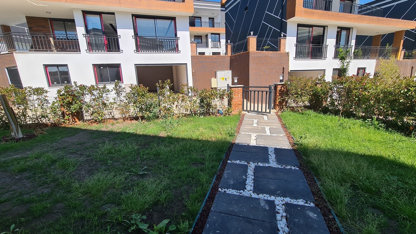 ПРЕСТИЖНЫЕ ОТДЕЛЬНЫЕ ВИЛЛЫ С ЧАСТНЫМ БАССЕЙНОМ В КУШАДАСЫ.