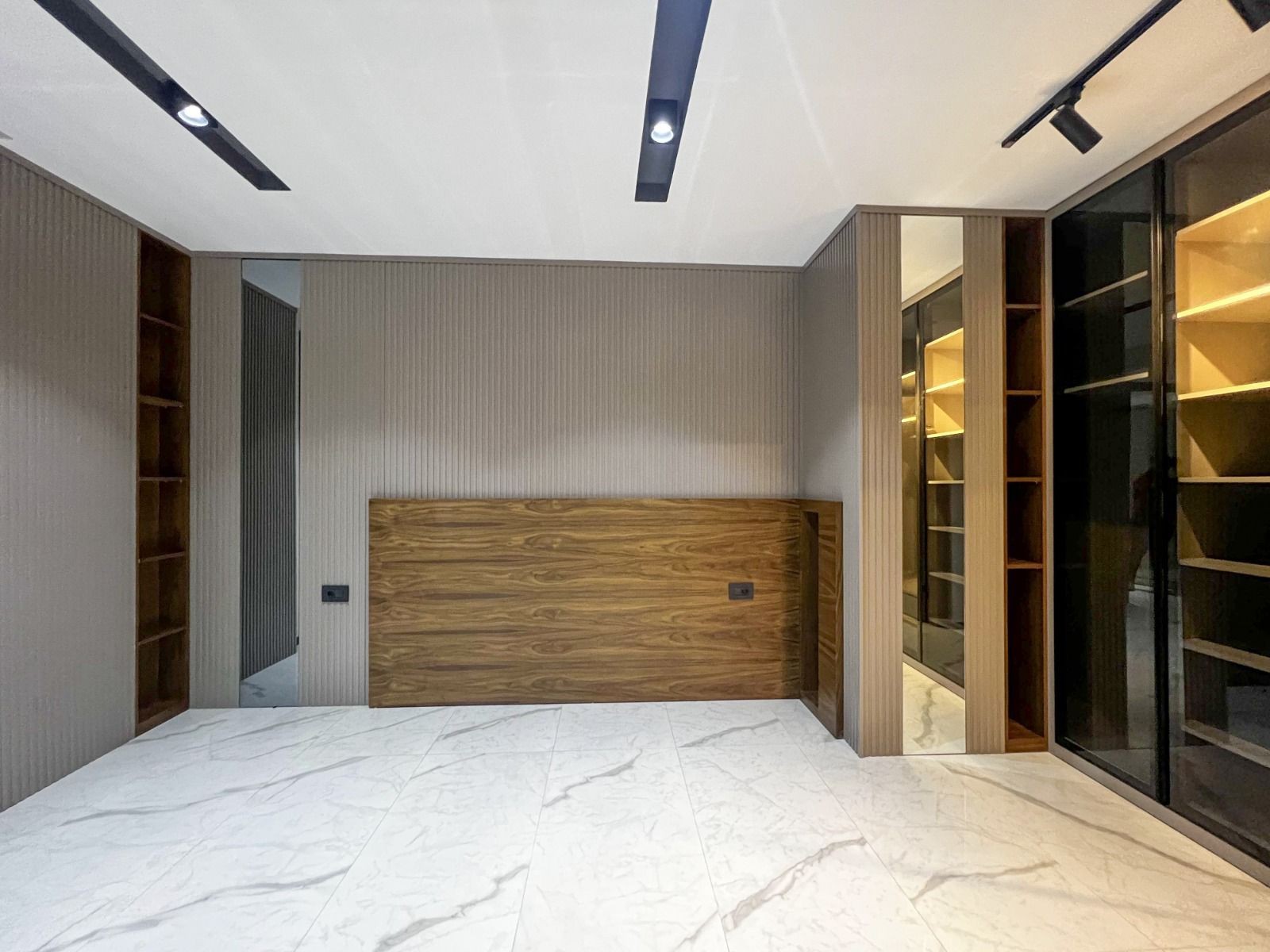 LUX PREMIUM QUALITY PRIVA VILLA'S IN TOWN CLOSE TO THE MALL & SEASIDE KUSADASİ