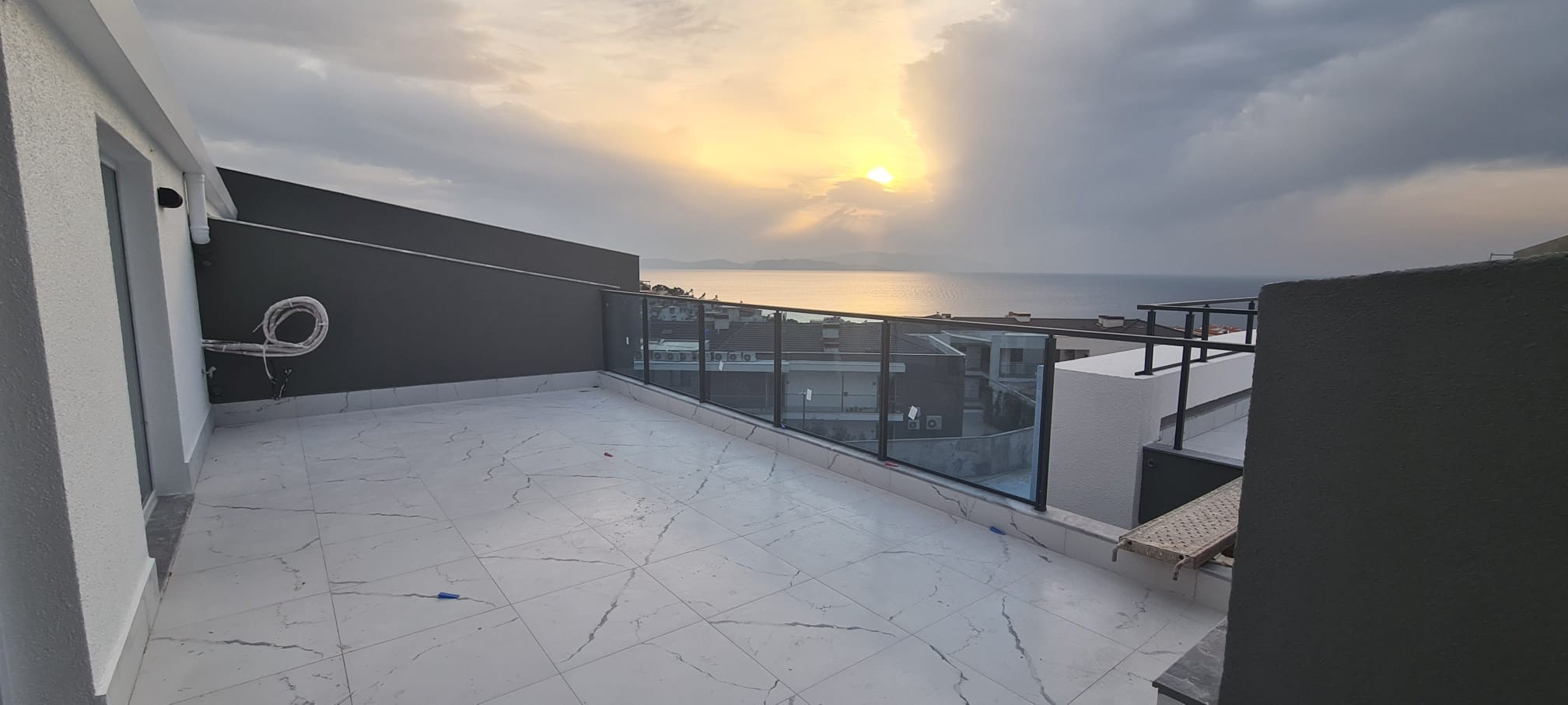 LADIES BEACH BRAND NEW  LUX RESIDENCE PROJECT CLOSE TO THE BEACH