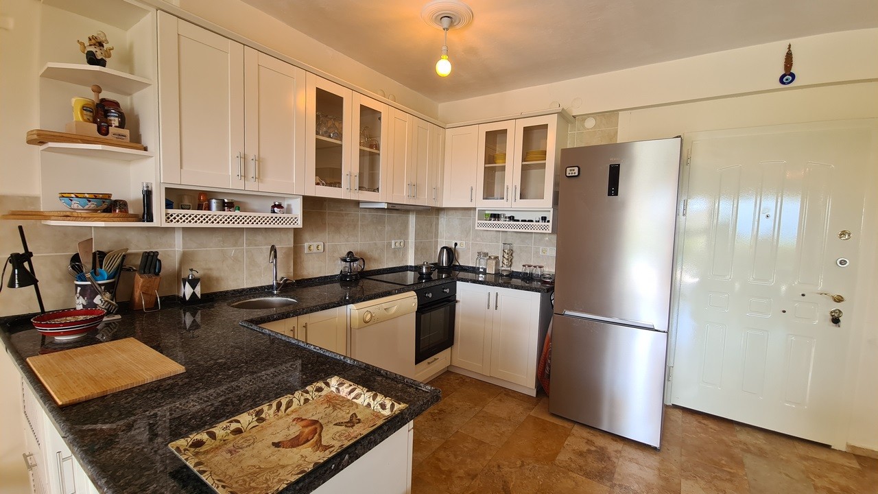 A magnificent villa in Kuşadası, offering both the tranquility of nature and close proximity to the city center.