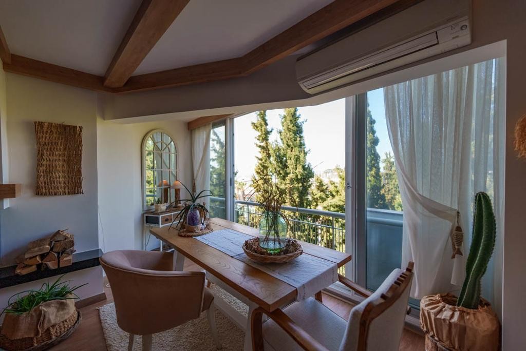 КВАРТИРА С ВИДОМ НА МОРЕ В ЦЕНТРЕ ГОРОДА КУШАДАСЫ.