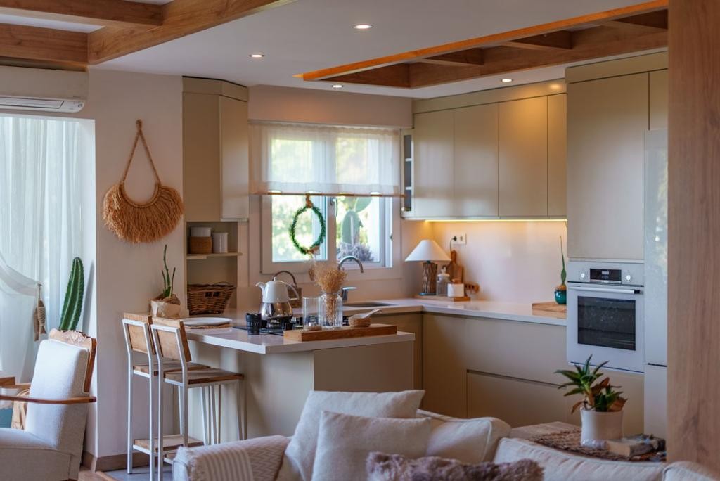 КВАРТИРА С ВИДОМ НА МОРЕ В ЦЕНТРЕ ГОРОДА КУШАДАСЫ.