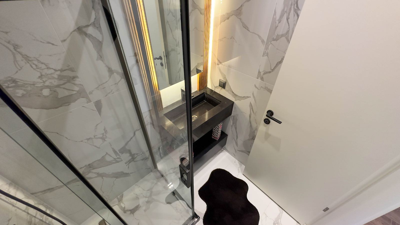 РОСКОШНЫЕ ВИЛЛЫ С ВИДОМ НА МОРЕ НА ПРОДАЖУ В КУШАДАСЫ.