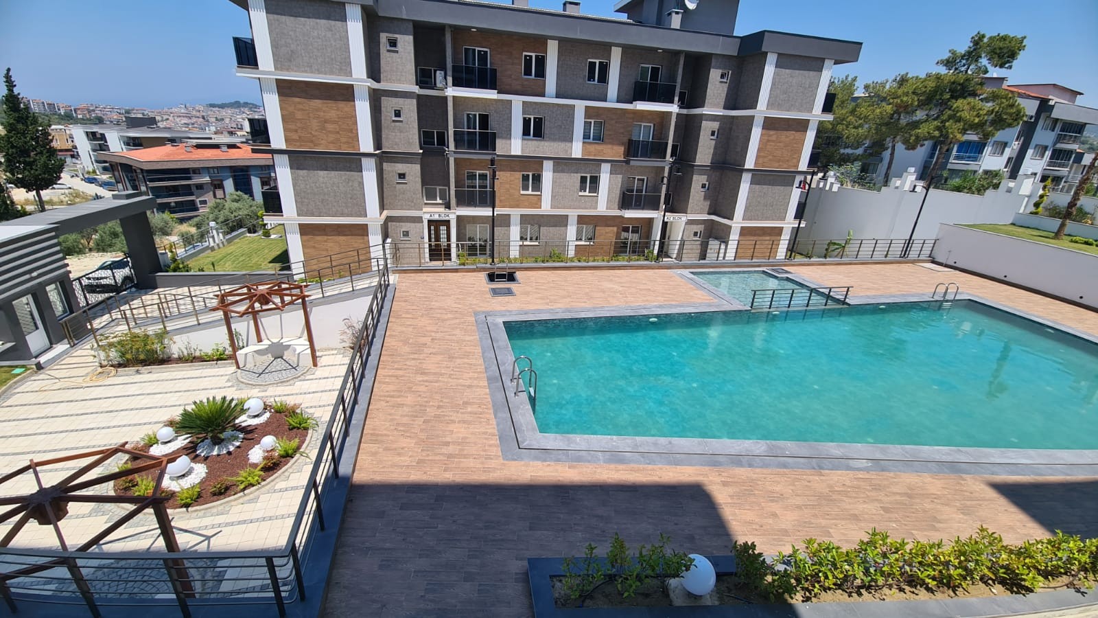 ПРОСТОРНАЯ КВАРТИРА 3+1 НА ПРОДАЖУ В КУШАДАСЫ.