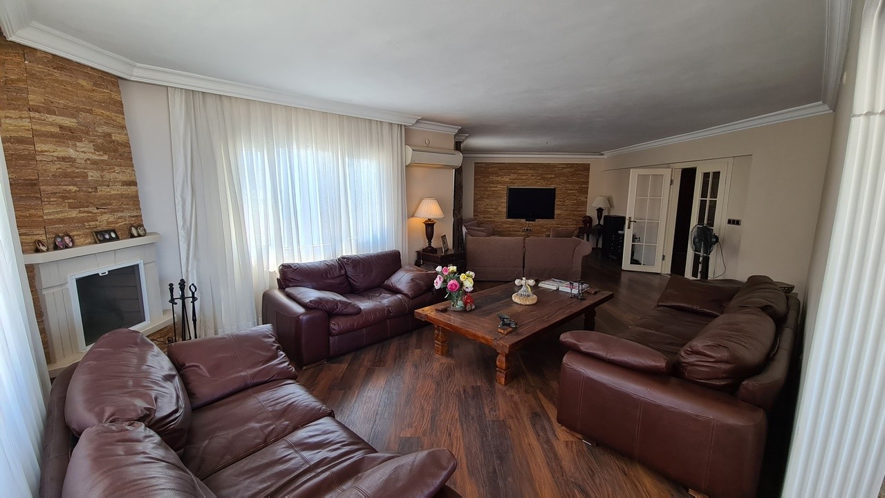 ДВУХУРОВНЕВАЯ КВАРТИРА С ВИДОМ НА МОРЕ НА ПРОДАЖУ В КУШАДАСЫ.