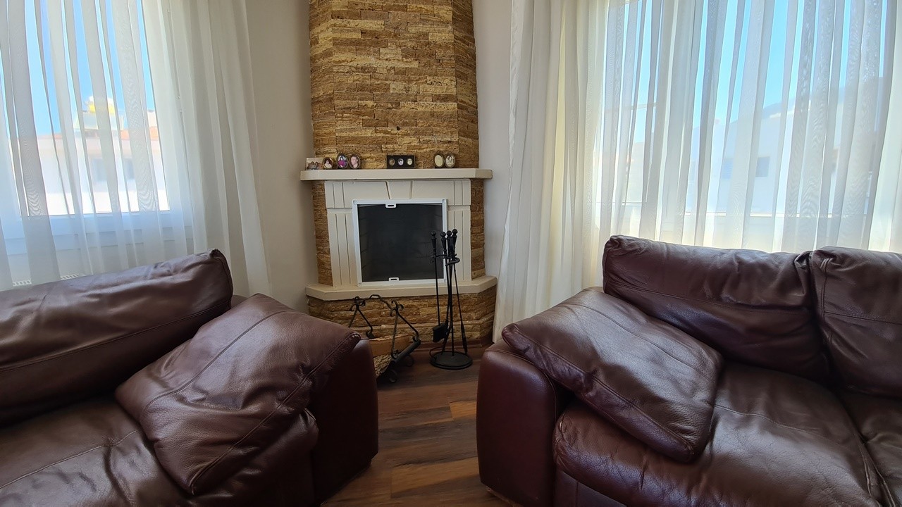 ДВУХУРОВНЕВАЯ КВАРТИРА С ВИДОМ НА МОРЕ НА ПРОДАЖУ В КУШАДАСЫ.