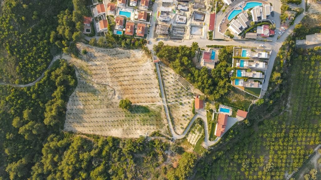 ВЕЛИКОЛЕПНЫЙ ФЕРМЕРСКИЙ ДОМ С ВИДОМ НА МОРЕ И ПРИРОДУ В КУШАДАСЫ.