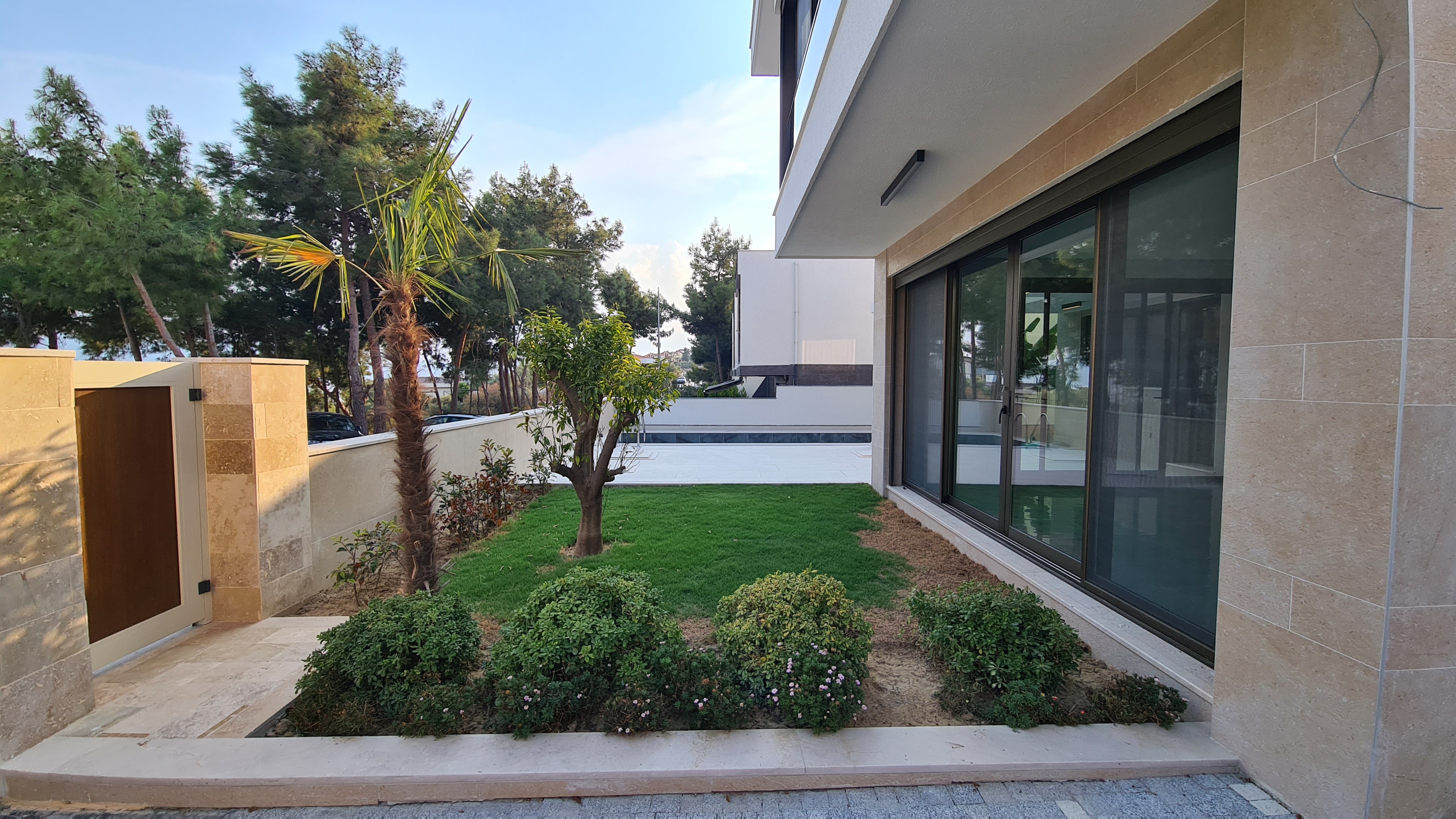 ВИЛЛА  4+1 С ЧАСТНЫМ БАССЕЙНОМ НА ПРОДАЖУ В КУШАДАСЫ.