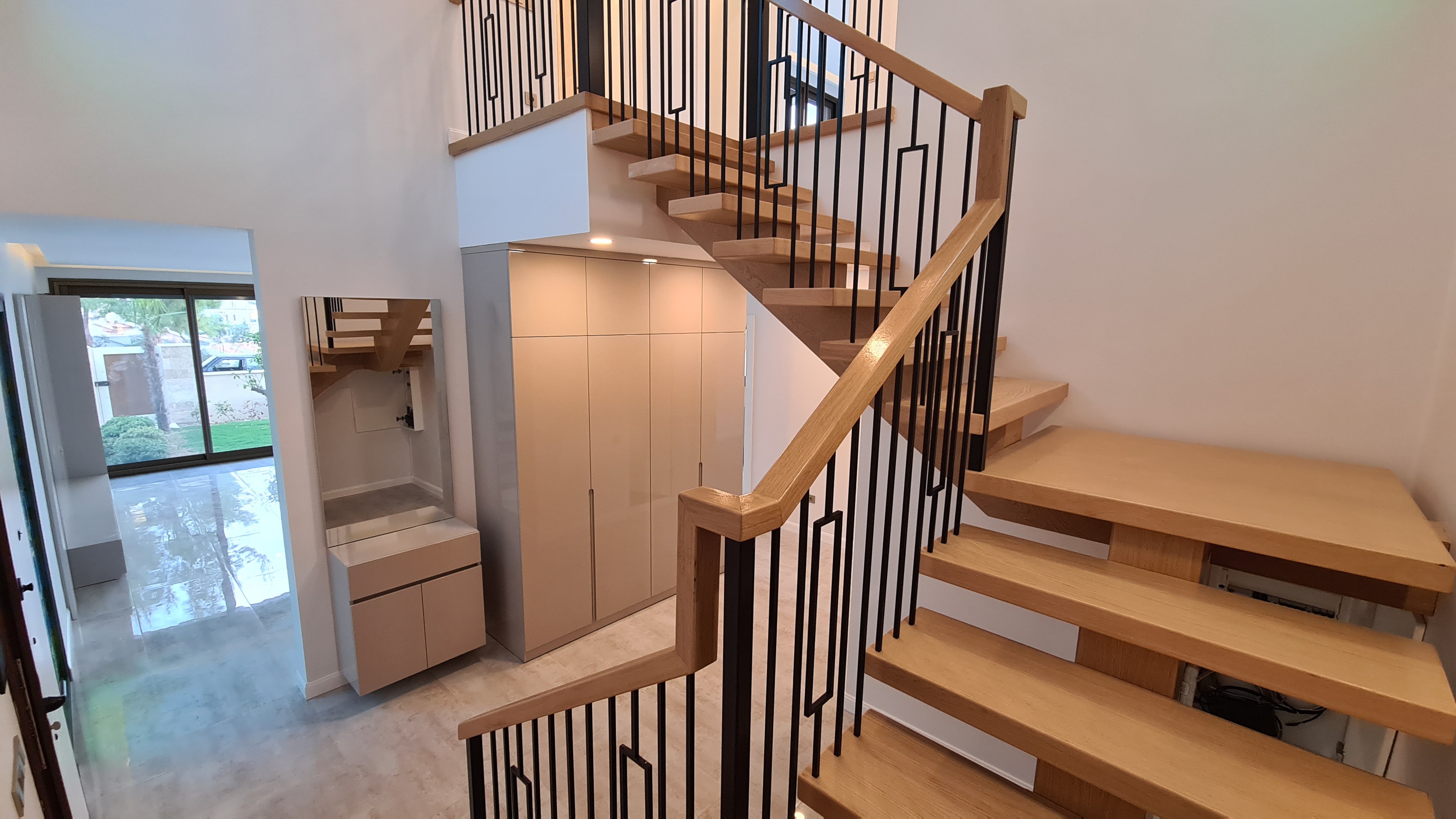 ВИЛЛА  4+1 С ЧАСТНЫМ БАССЕЙНОМ НА ПРОДАЖУ В КУШАДАСЫ.