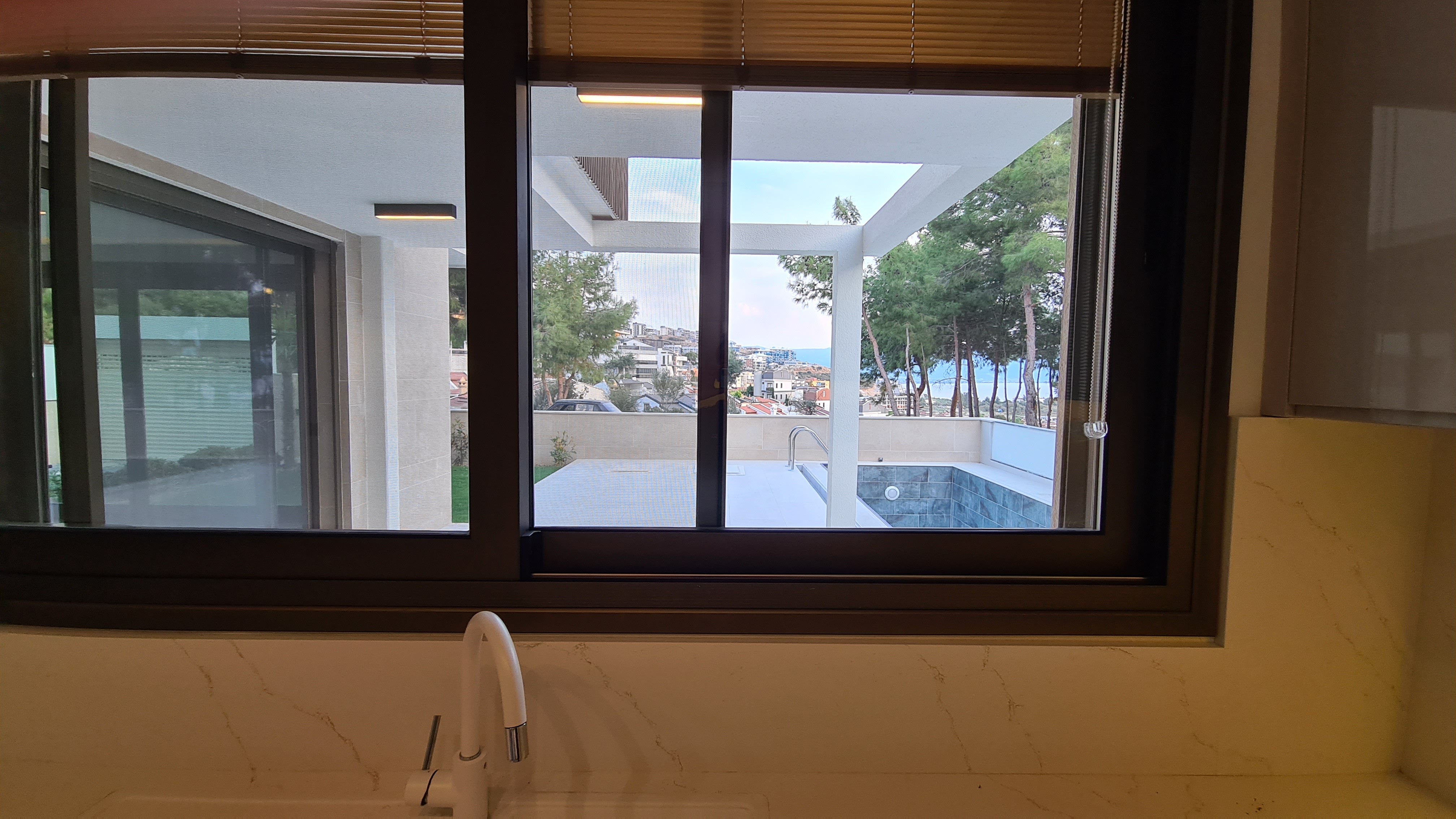 ВИЛЛА  4+1 С ЧАСТНЫМ БАССЕЙНОМ НА ПРОДАЖУ В КУШАДАСЫ.