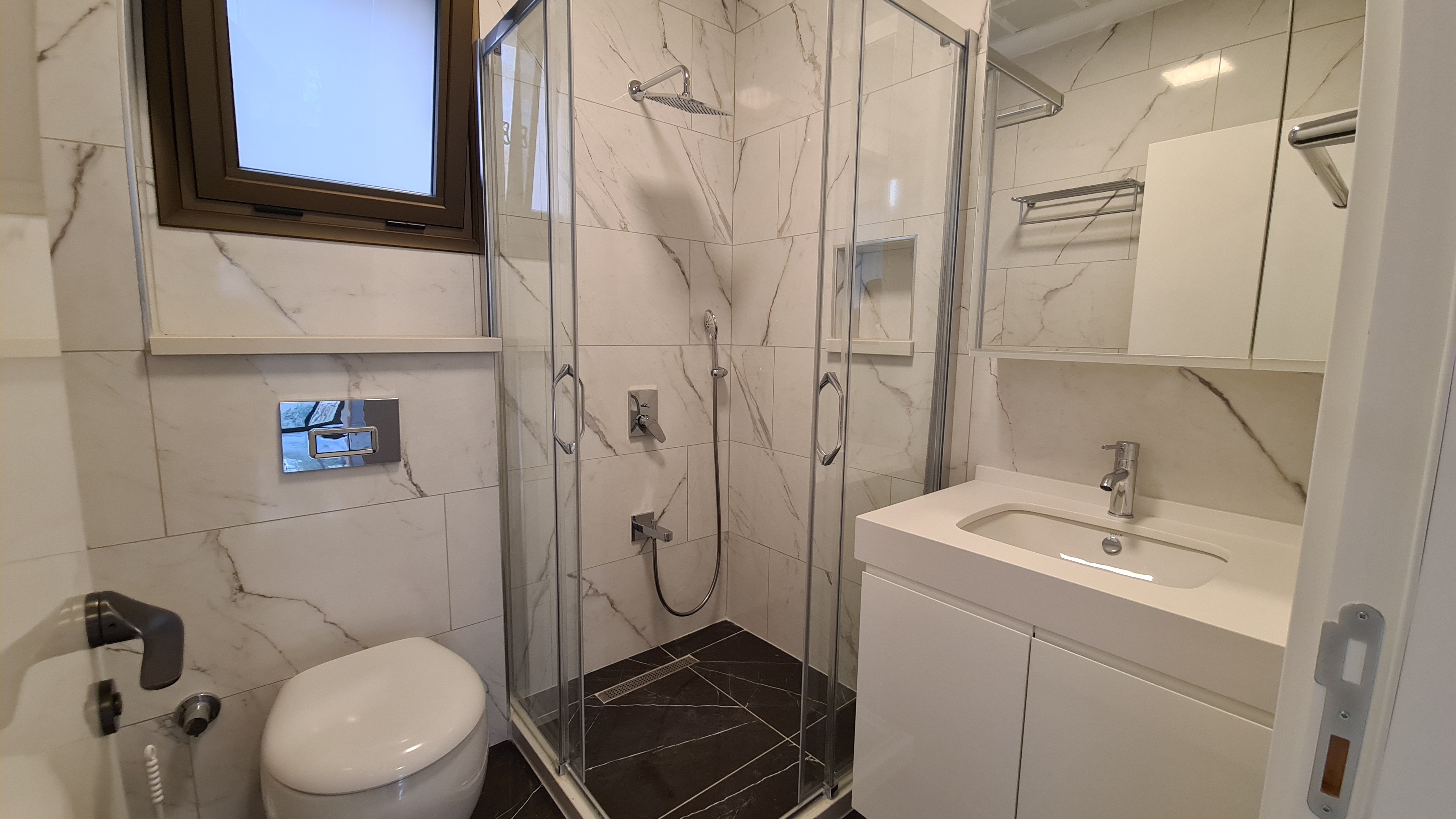 ВИЛЛА  4+1 С ЧАСТНЫМ БАССЕЙНОМ НА ПРОДАЖУ В КУШАДАСЫ.